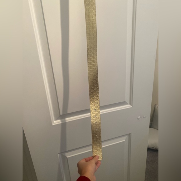 Michael Kors Women’s belt in gold - Picture 2 of 4